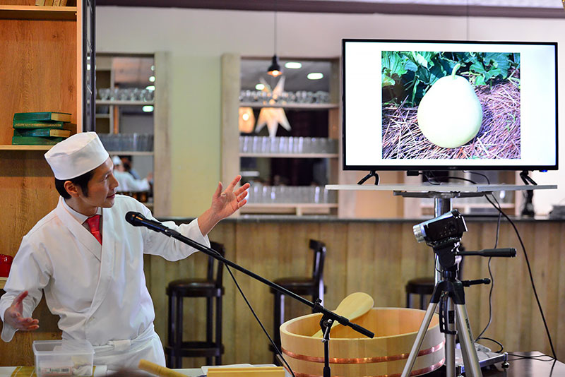 Diplomatik gatnaşyklaryň ýola goýulmagynyň 30 ýyllygyna